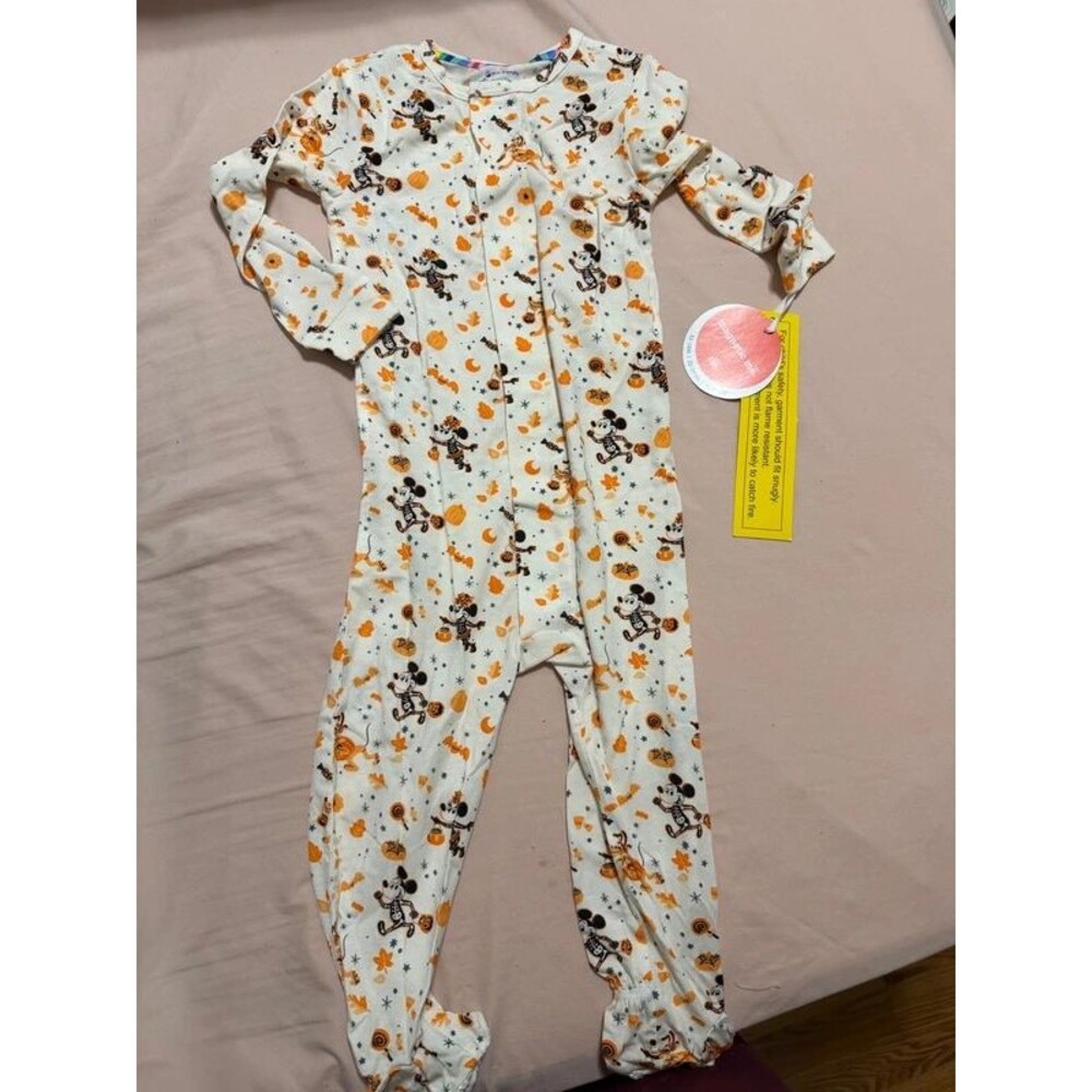 New magnetic me Magnetic Coverall Mickey Halloween